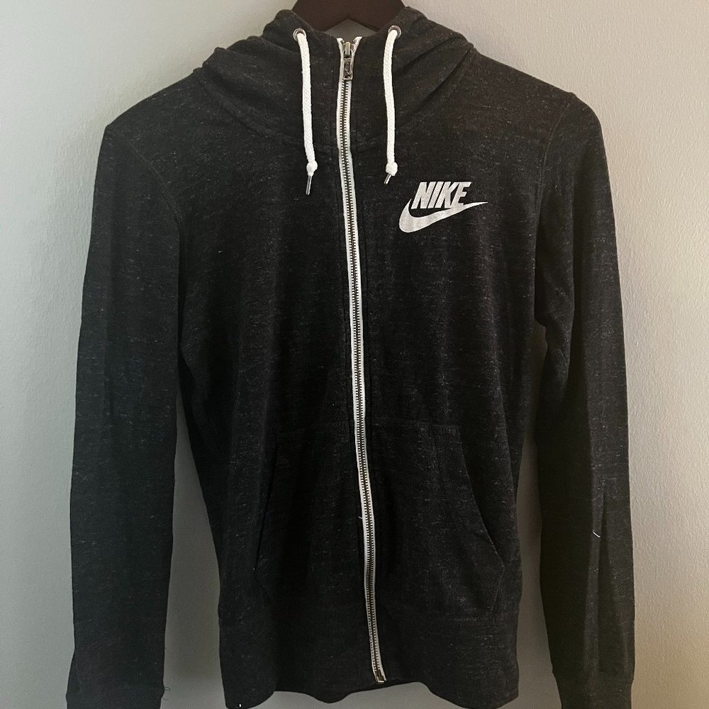 Nike Long Sleeve Zip-up Sweatshirt